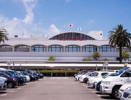 宮崎ブーゲンゲリア空港　レンタカー